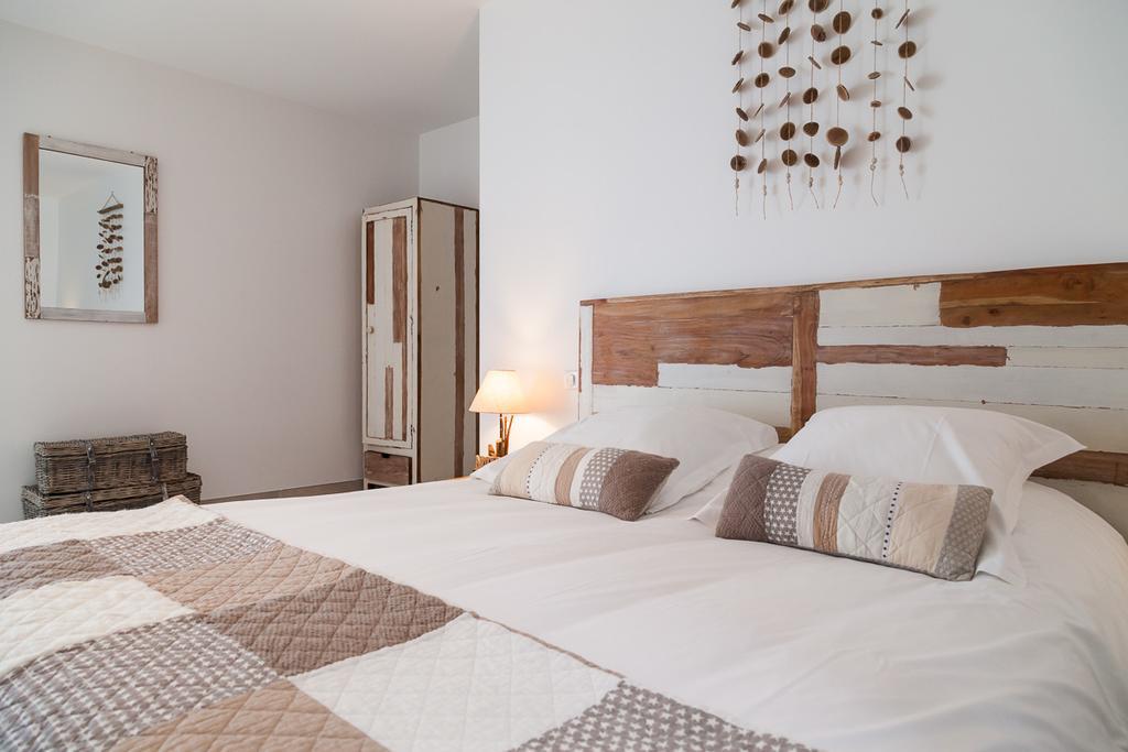 Le Soleil Et Les Etoiles Bed & Breakfast Saint-Sauveur-d'Aunis Room photo