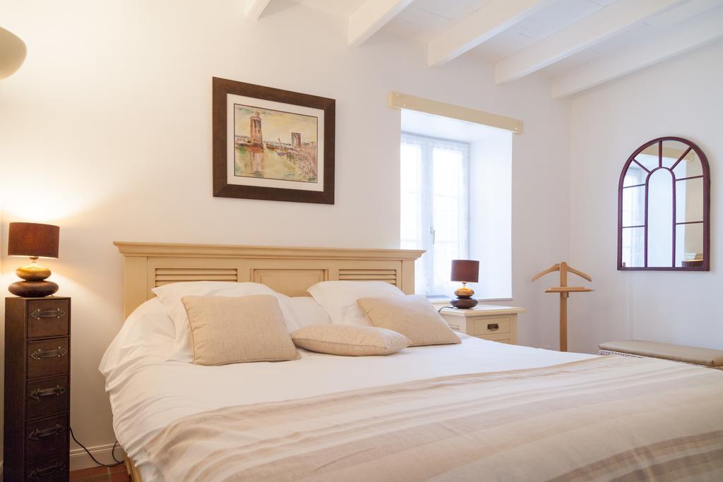 Le Soleil Et Les Etoiles Bed & Breakfast Saint-Sauveur-d'Aunis Exterior photo
