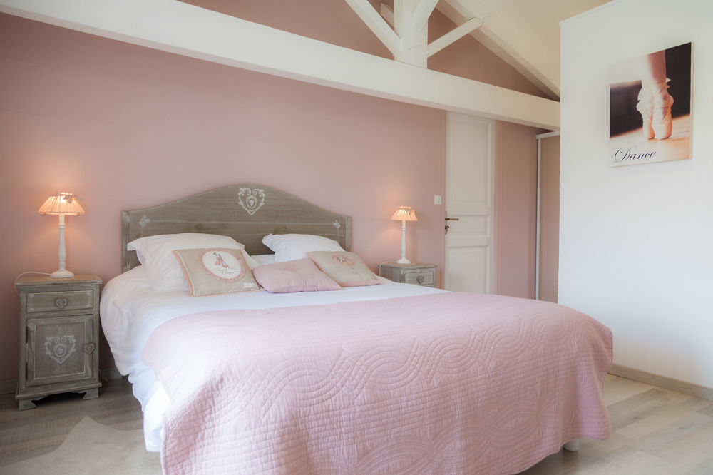 Le Soleil Et Les Etoiles Bed & Breakfast Saint-Sauveur-d'Aunis Exterior photo